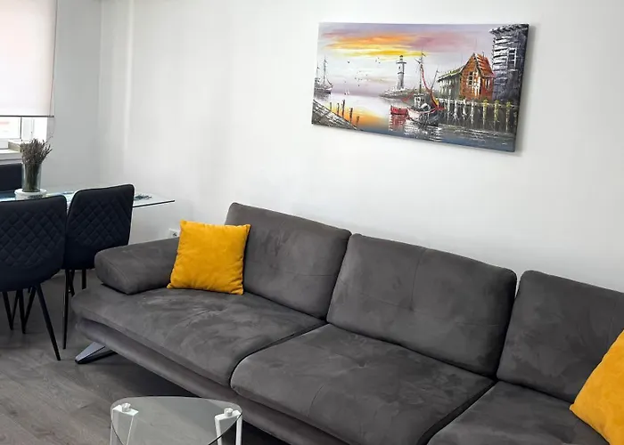 Square View Apartman *